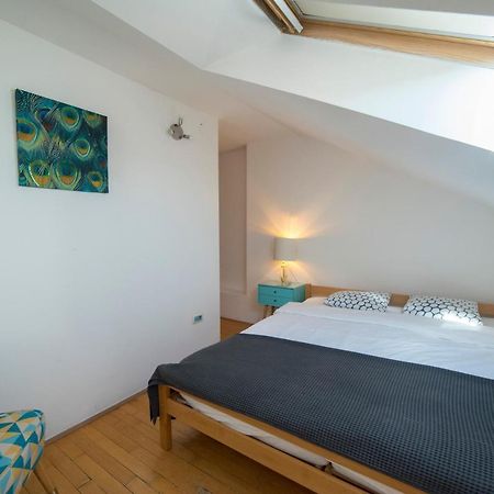 Octogon Apartment Загреб Екстериор снимка