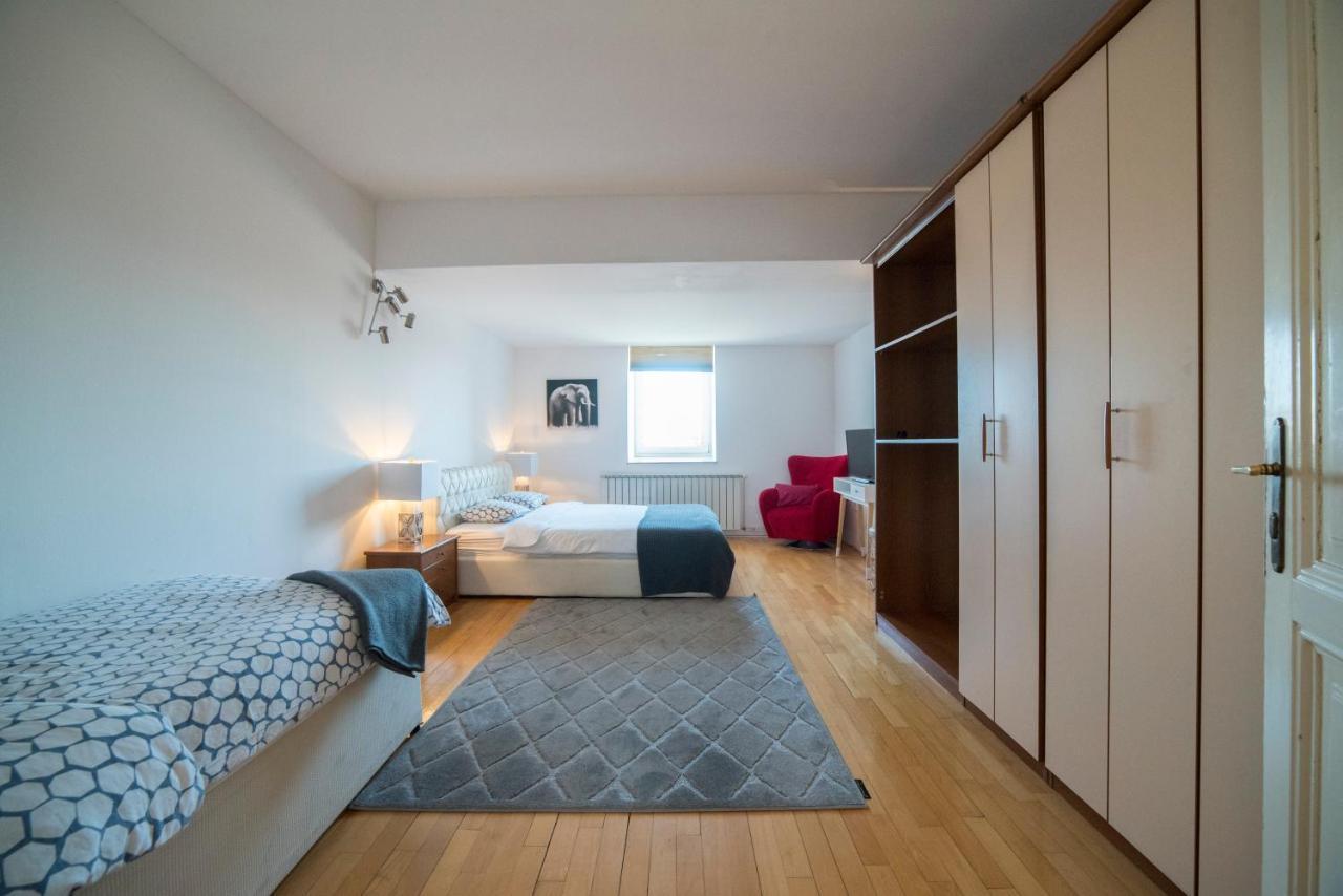 Octogon Apartment Загреб Екстериор снимка