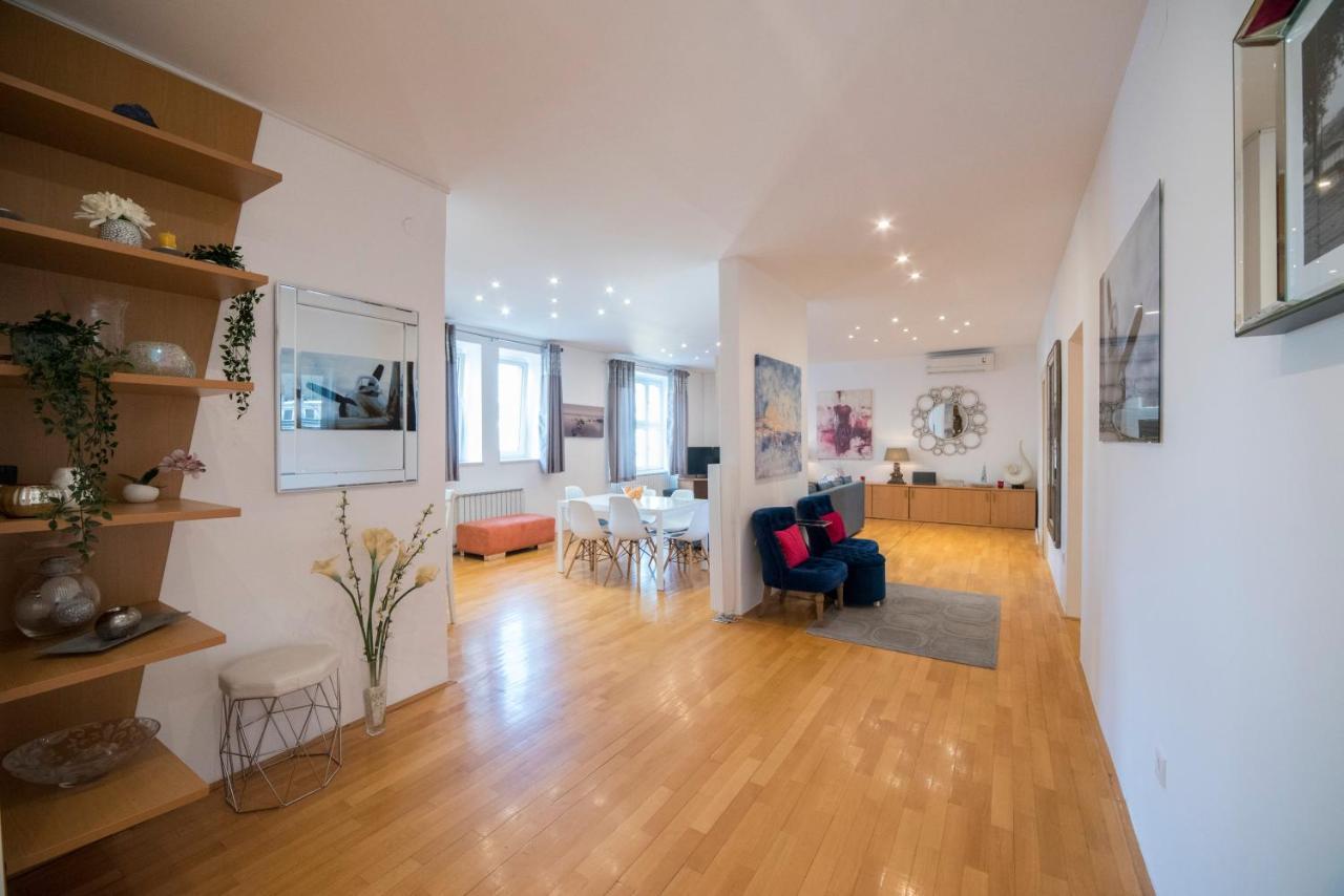 Octogon Apartment Загреб Екстериор снимка