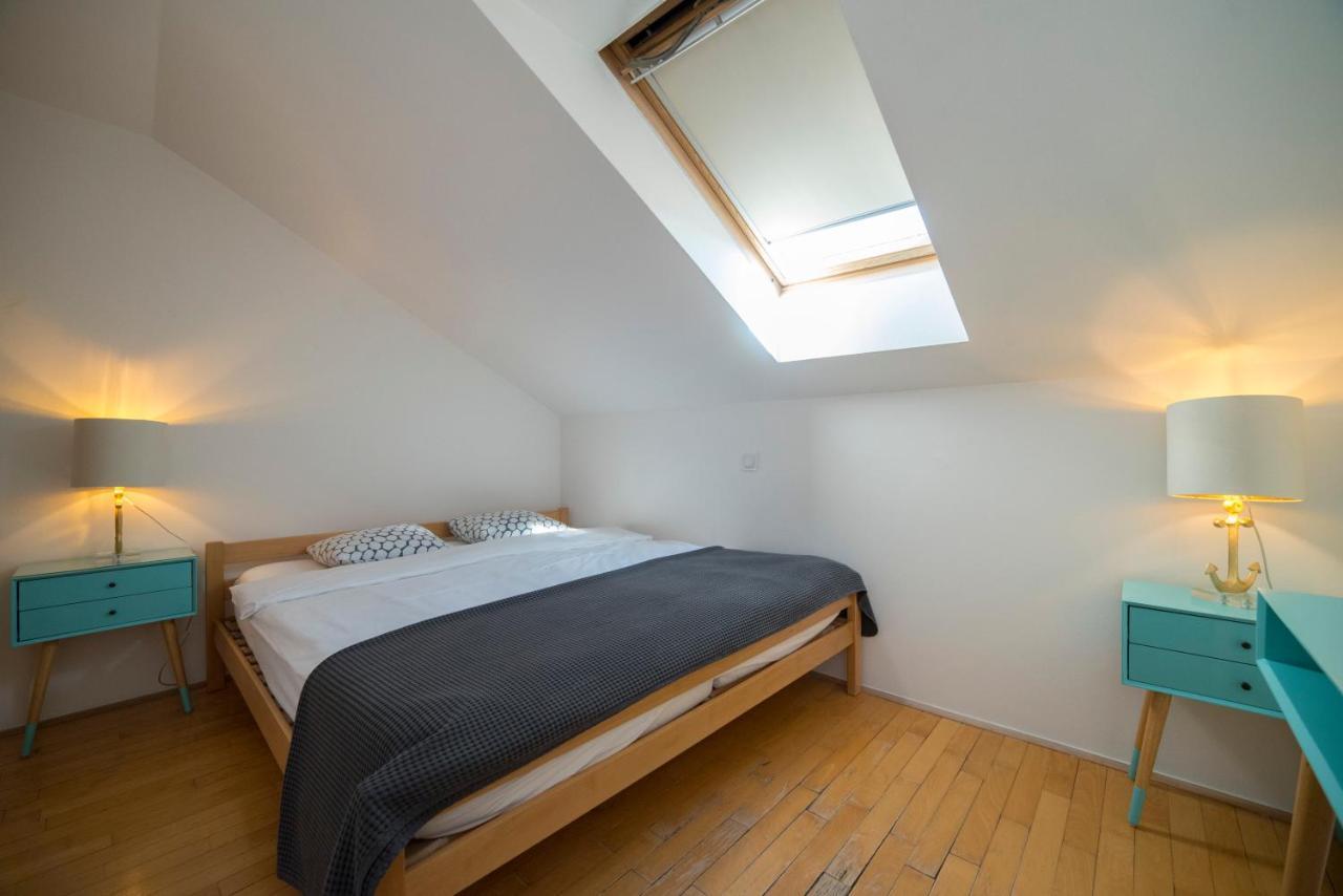 Octogon Apartment Загреб Екстериор снимка